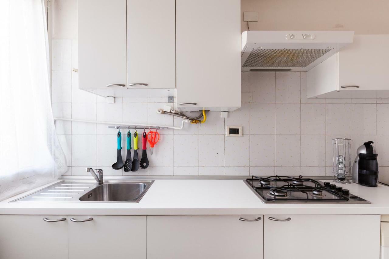 Milano Apartment Ana Екстериор снимка