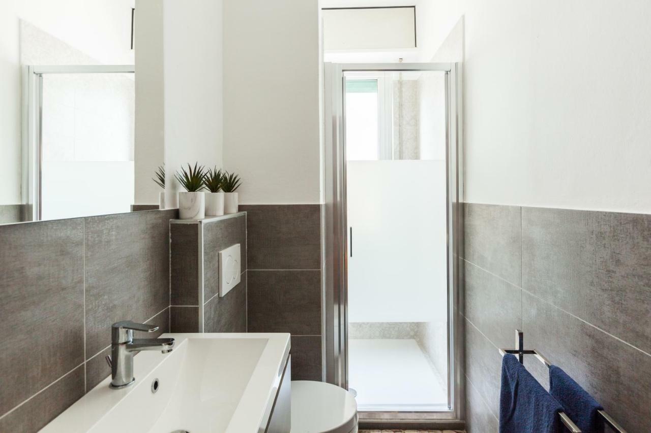 Milano Apartment Ana Екстериор снимка
